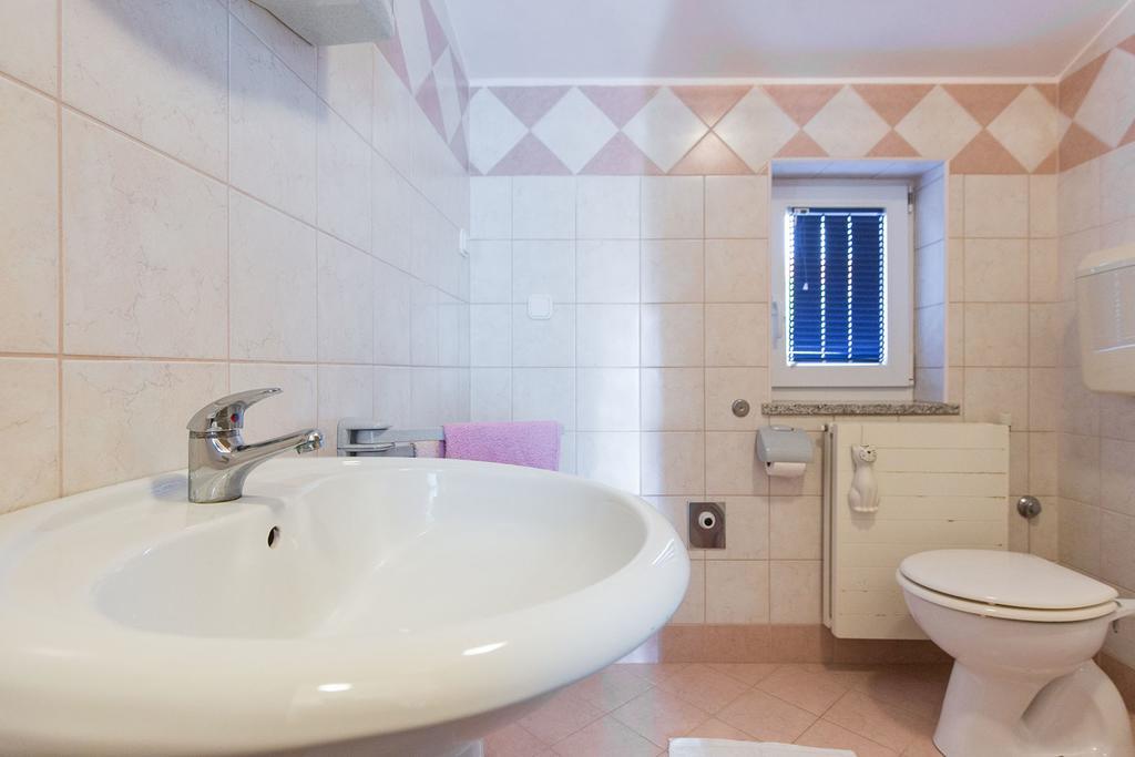 Apartments Juras Brzac المظهر الخارجي الصورة