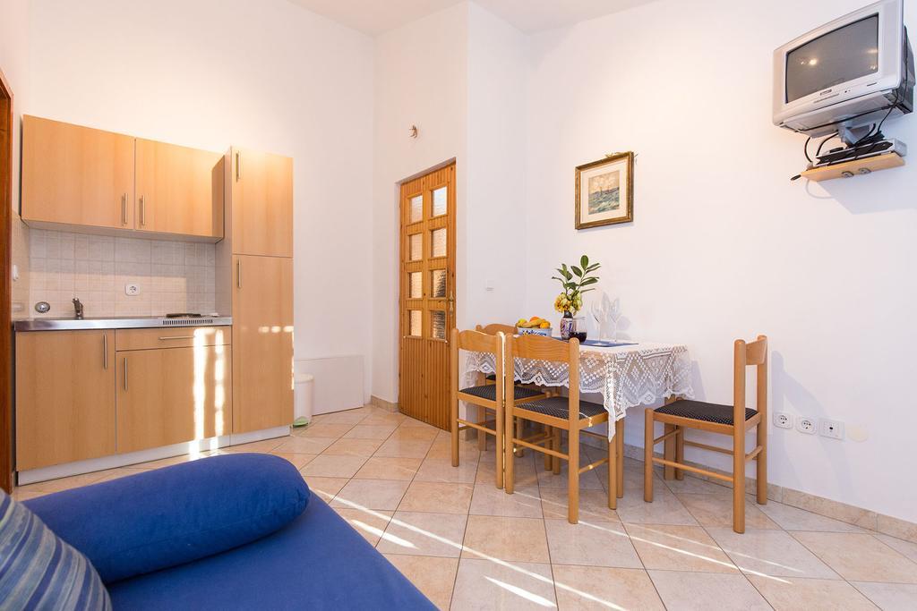 Apartments Juras Brzac المظهر الخارجي الصورة